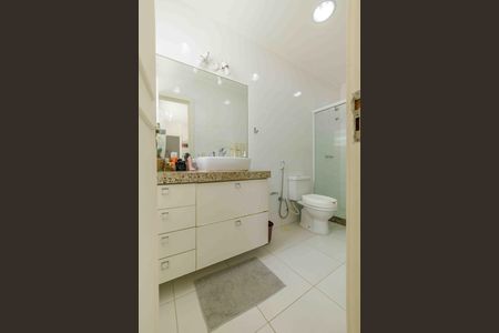 Casa de condomínio à venda com 400m², 3 quartos e 2 vagasBanheiro da Suíte 3