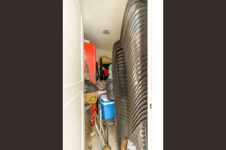 Casa de condomínio à venda com 400m², 3 quartos e 2 vagasQuarto de Serviço