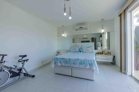 Casa de condomínio à venda com 400m², 3 quartos e 2 vagasSuíte 2