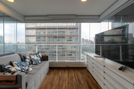 Apartamento para alugar com 34m², 1 quarto e 1 vagaSacada