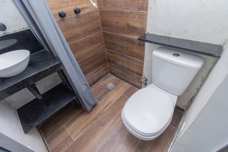 Casa para alugar com 25m², 1 quarto e sem vaga Casa para alugar com 25m², 1 quarto e sem vagaBanheiro