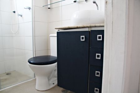 Apartamento à venda com 47m², 2 quartos e 1 vagaBanheiro Social