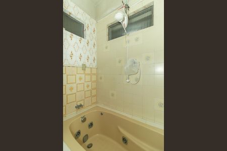 Apartamento à venda com 350m², 5 quartos e 12 vagasBanheiro da Suíte 2