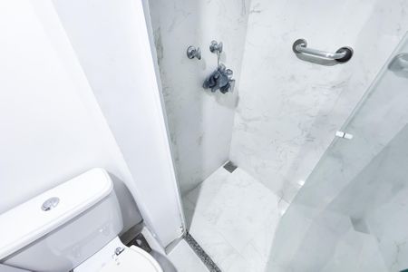 Apartamento à venda com 75m², 2 quartos e 1 vaga Apartamento à venda com 75m², 2 quartos e 1 vagaBanheiro