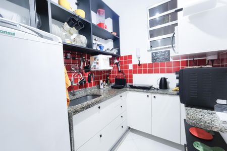 Apartamento à venda com 75m², 2 quartos e 1 vaga Apartamento à venda com 75m², 2 quartos e 1 vagaCozinha