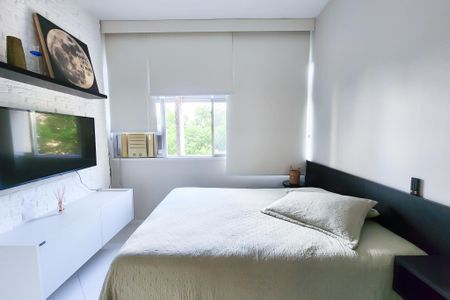 Apartamento à venda com 75m², 2 quartos e 1 vaga Apartamento à venda com 75m², 2 quartos e 1 vagaSuite