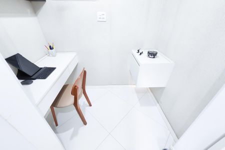 Apartamento à venda com 75m², 2 quartos e 1 vaga Apartamento à venda com 75m², 2 quartos e 1 vagaEscritório