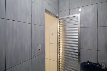 Casa à venda com 90m², 2 quartos e 2 vagas Casa à venda com 90m², 2 quartos e 2 vagasBanheiro 2