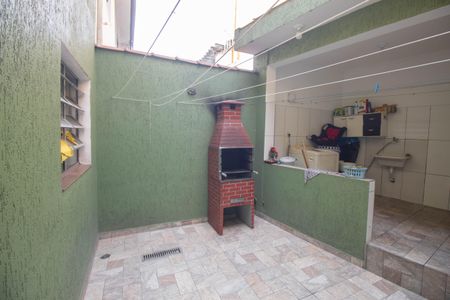 Casa à venda com 90m², 2 quartos e 2 vagas Casa à venda com 90m², 2 quartos e 2 vagasChurrasqueira