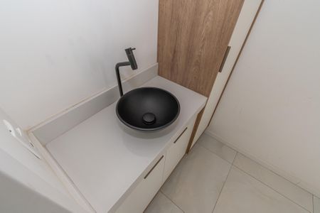 Apartamento para alugar com 52m², 2 quartos e 1 vaga Apartamento para alugar com 52m², 2 quartos e 1 vagaBanheiro da Suíte