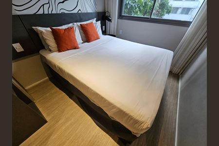 Studio para alugar com 32m², 1 quarto e sem vagaSuíte