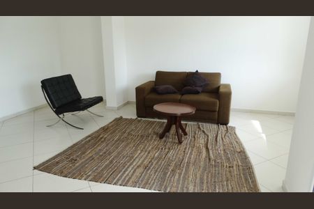 Apartamento à venda com 81m², 3 quartos e 2 vagas Apartamento à venda com 81m², 3 quartos e 2 vagasHall de Entrada