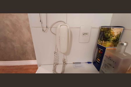 Apartamento à venda com 81m², 3 quartos e 2 vagas Apartamento à venda com 81m², 3 quartos e 2 vagasInterfone