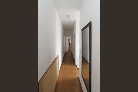 Casa à venda com 400m², 5 quartos e 4 vagasCasa 2 - Corredor