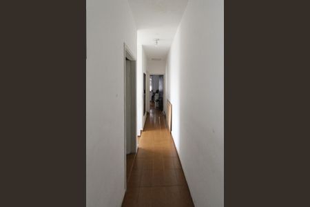 Casa à venda com 400m², 5 quartos e 4 vagasCasa 2 - Corredor