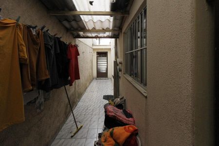 Casa à venda com 400m², 5 quartos e 4 vagasCasa 2 - Corredor Lateral