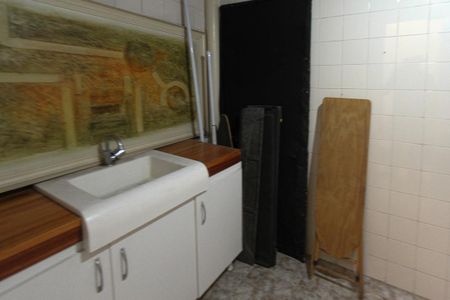 Casa à venda com 400m², 5 quartos e 4 vagasCasa 2 - Banheiro de Serviço 2