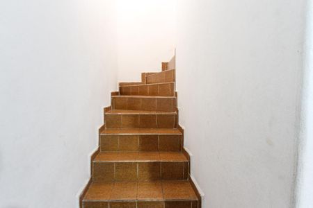 Casa à venda com 400m², 5 quartos e 4 vagasEscada