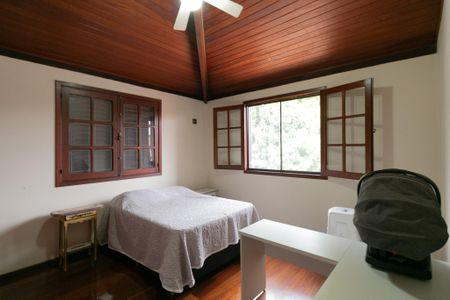 Casa à venda com 1100m², 5 quartos e 10 vagasQuarto 1