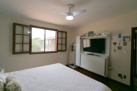 Casa à venda com 1100m², 5 quartos e 10 vagasSuíte