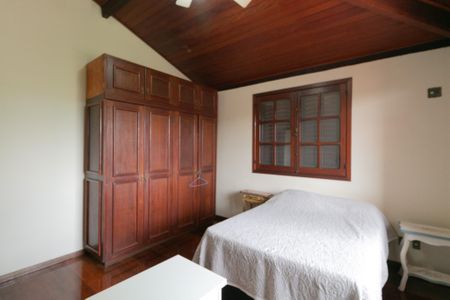 Casa à venda com 1100m², 5 quartos e 10 vagasQuarto 1