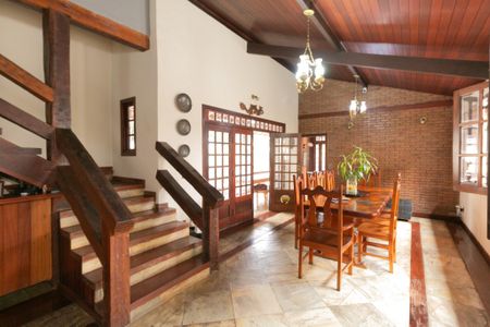 Casa à venda com 1100m², 5 quartos e 10 vagasSala de Jantar