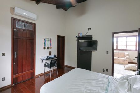 Casa à venda com 1100m², 5 quartos e 10 vagasQuarto 2