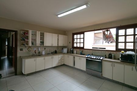 Casa à venda com 1100m², 5 quartos e 10 vagasCozinha