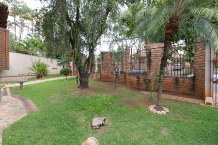 Casa à venda com 1100m², 5 quartos e 10 vagasEntrada