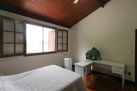 Casa à venda com 1100m², 5 quartos e 10 vagasQuarto 1