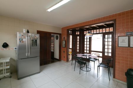 Casa à venda com 1100m², 5 quartos e 10 vagasCozinha
