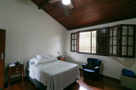 Casa à venda com 1100m², 5 quartos e 10 vagasQuarto 2