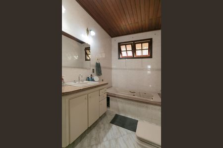 Casa à venda com 1100m², 5 quartos e 10 vagasBanheiro Social 1