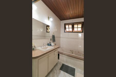 Casa à venda com 1100m², 5 quartos e 10 vagasBanheiro Social 1