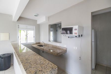 Apartamento para alugar com 50m², 2 quartos e 1 vaga Apartamento para alugar com 50m², 2 quartos e 1 vagaÁrea comum - Salão de festas