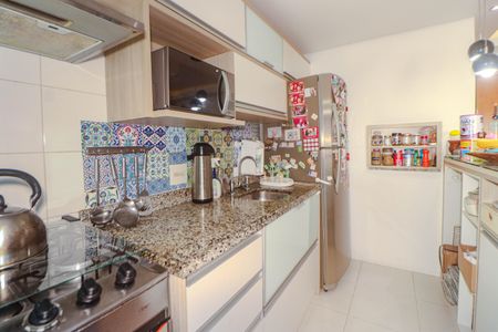 Apartamento para alugar com 66m², 2 quartos e 1 vaga Apartamento para alugar com 66m², 2 quartos e 1 vagaCozinha e Área de Serviço