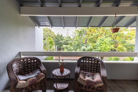 Casa à venda com 306m², 4 quartos e 2 vagasSuíte