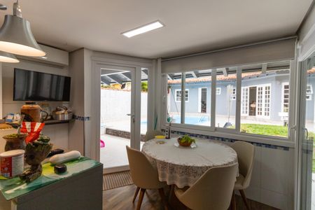 Casa à venda com 306m², 4 quartos e 2 vagasCozinha