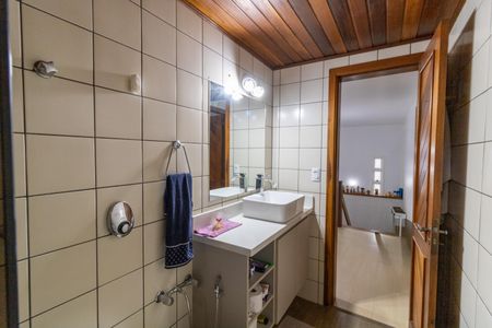 Casa à venda com 306m², 4 quartos e 2 vagasBanheiro 1