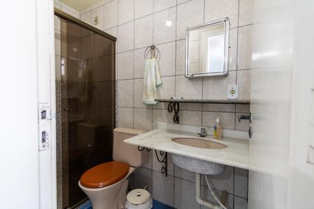 Casa à venda com 306m², 4 quartos e 2 vagasBanheiro 2