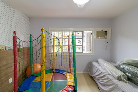 Casa à venda com 306m², 4 quartos e 2 vagasQuarto 2