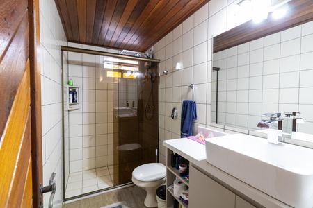 Casa à venda com 306m², 4 quartos e 2 vagasBanheiro 1