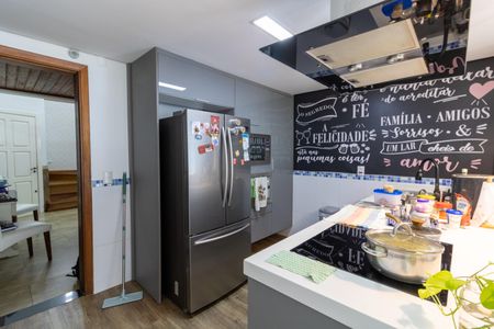 Casa à venda com 306m², 4 quartos e 2 vagasCozinha