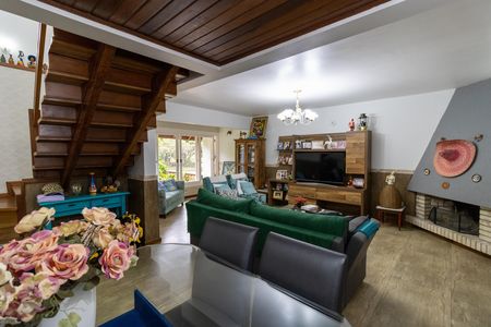 Casa à venda com 306m², 4 quartos e 2 vagasSala