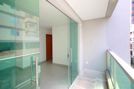 Apartamento à venda com 62m², 2 quartos e 2 vagasVaranda da Sala