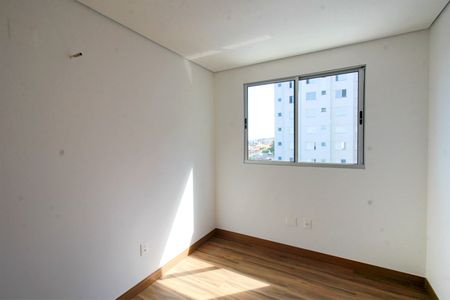 Apartamento à venda com 62m², 2 quartos e 2 vagasQuarto 1