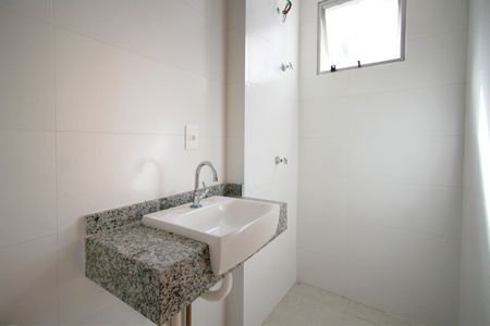 Apartamento à venda com 62m², 2 quartos e 2 vagasBanheiro