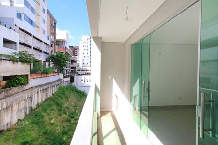 Apartamento à venda com 62m², 2 quartos e 2 vagasVaranda da Sala