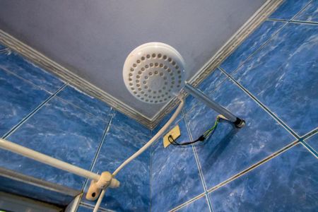 Casa para alugar com 80m², 1 quarto e sem vagaBanheiro do quarto 1 / Banheiro social