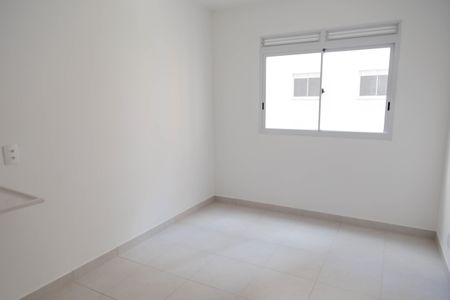 Apartamento para alugar com 32m², 2 quartos e sem vaga Apartamento para alugar com 32m², 2 quartos e sem vagaSala/Cozinha